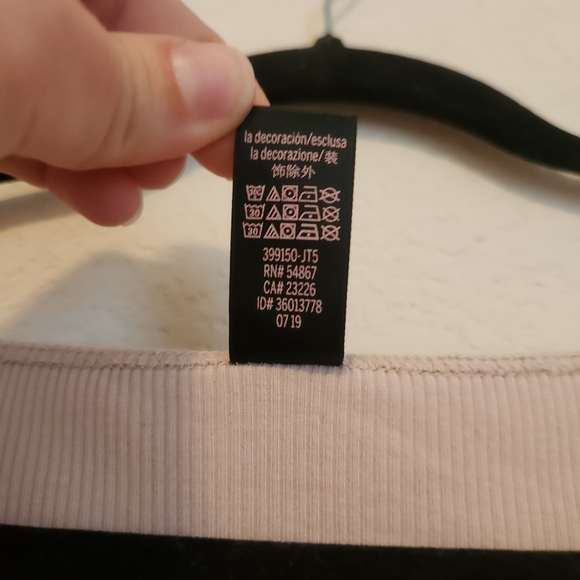 Victoria’s Secret Long Sleeve Cut Out Body Suit - Picture 8 of 8